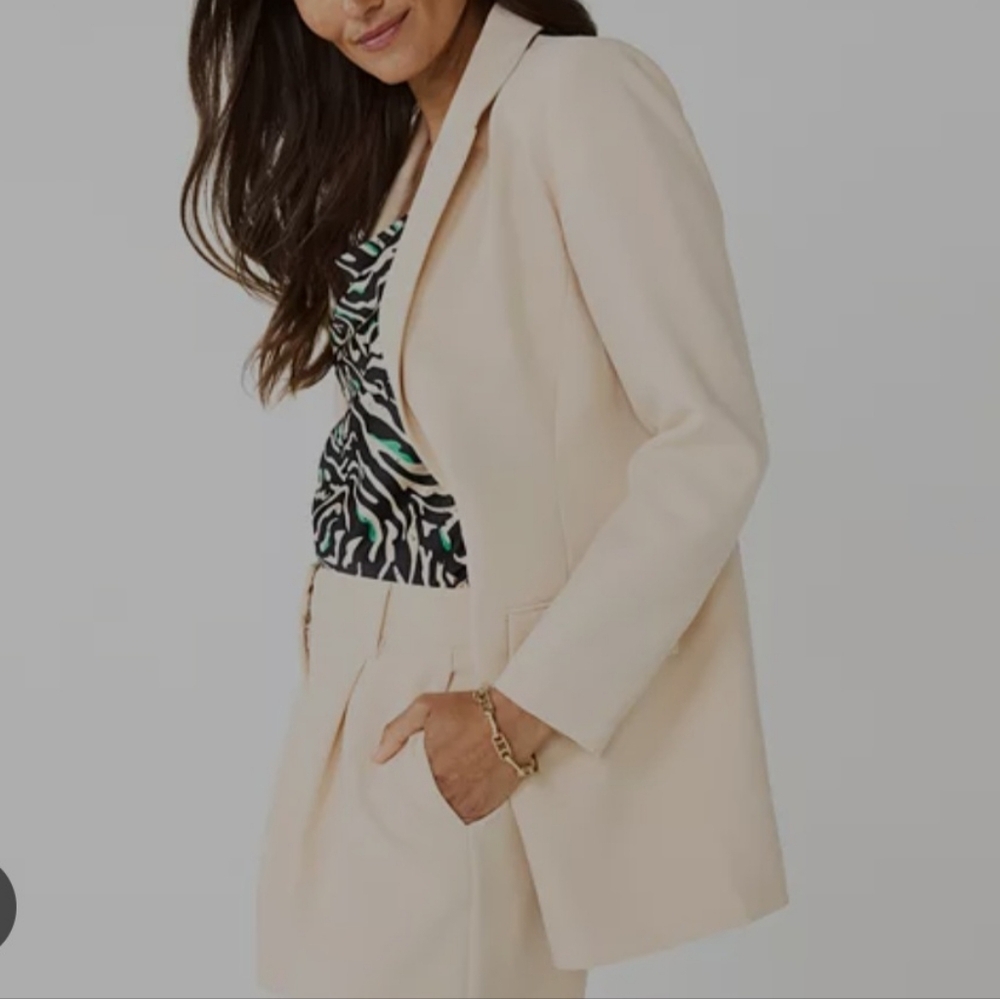 Nine West Long Line Cream Single Button Closure Classy Feminine Blazer Large
